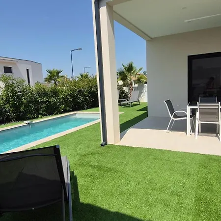 Reva ,8 Couchages, Piscine Entre Terre Et