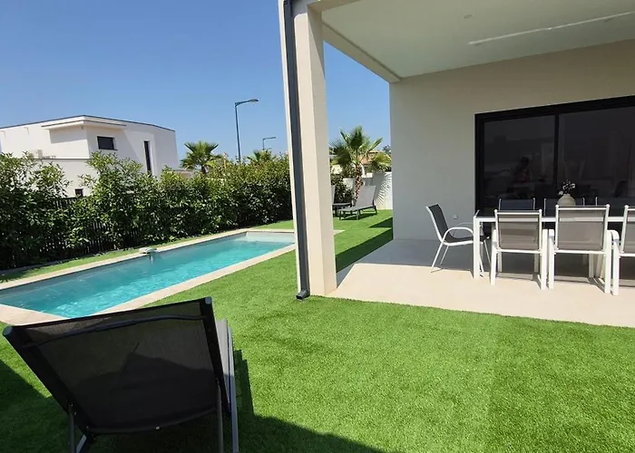 Reva ,8 Couchages, Piscine Entre Terre Et